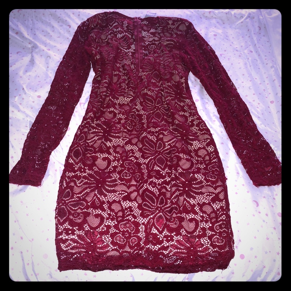 Red lace long sleeve V-neck cocktail dress